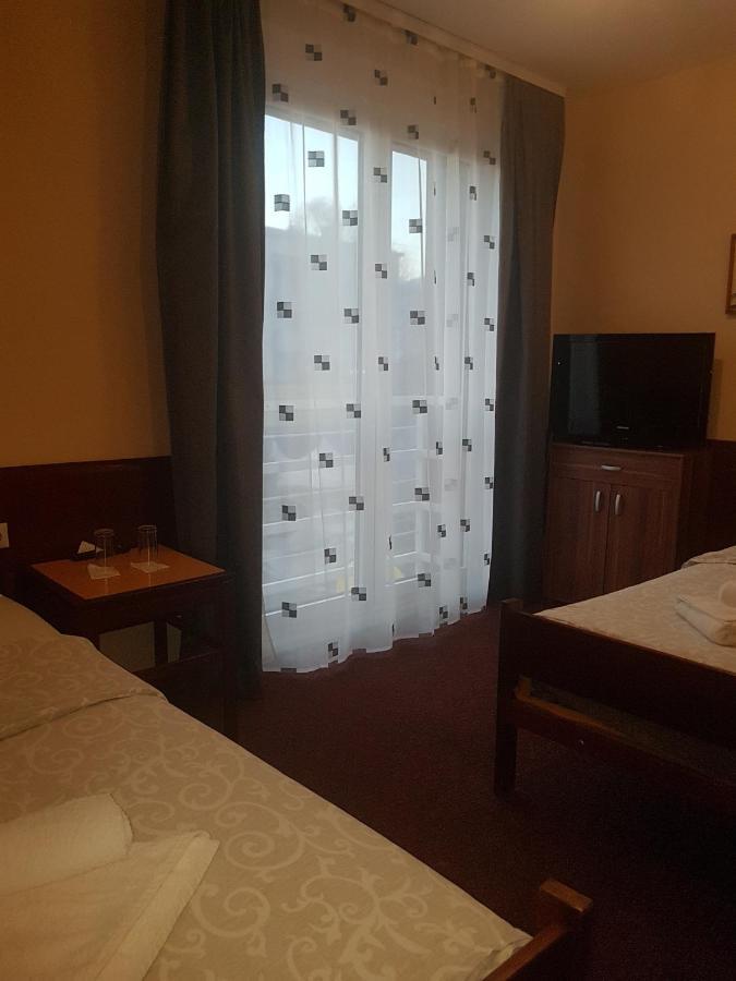 Hotel Sax Balkan ディミトロヴグラード エクステリア 写真