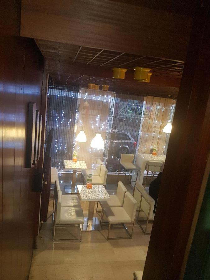 Hotel Sax Balkan ディミトロヴグラード エクステリア 写真