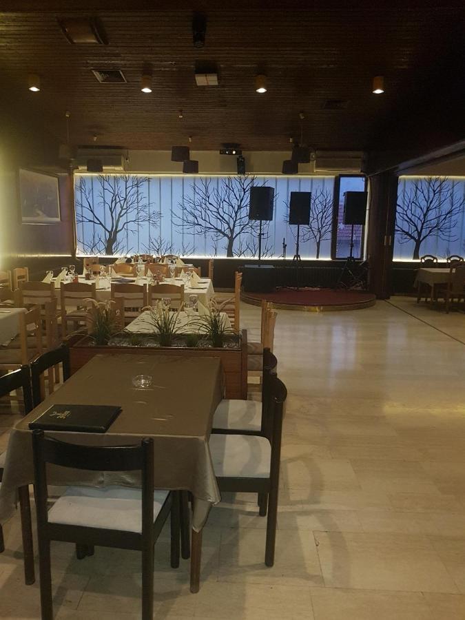 Hotel Sax Balkan ディミトロヴグラード エクステリア 写真