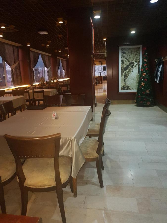 Hotel Sax Balkan ディミトロヴグラード エクステリア 写真